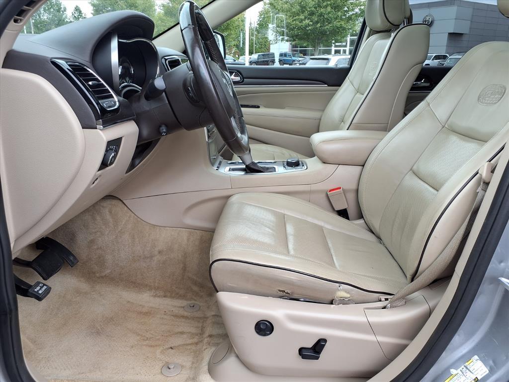 2019 Jeep Grand Cherokee Overland photo 11
