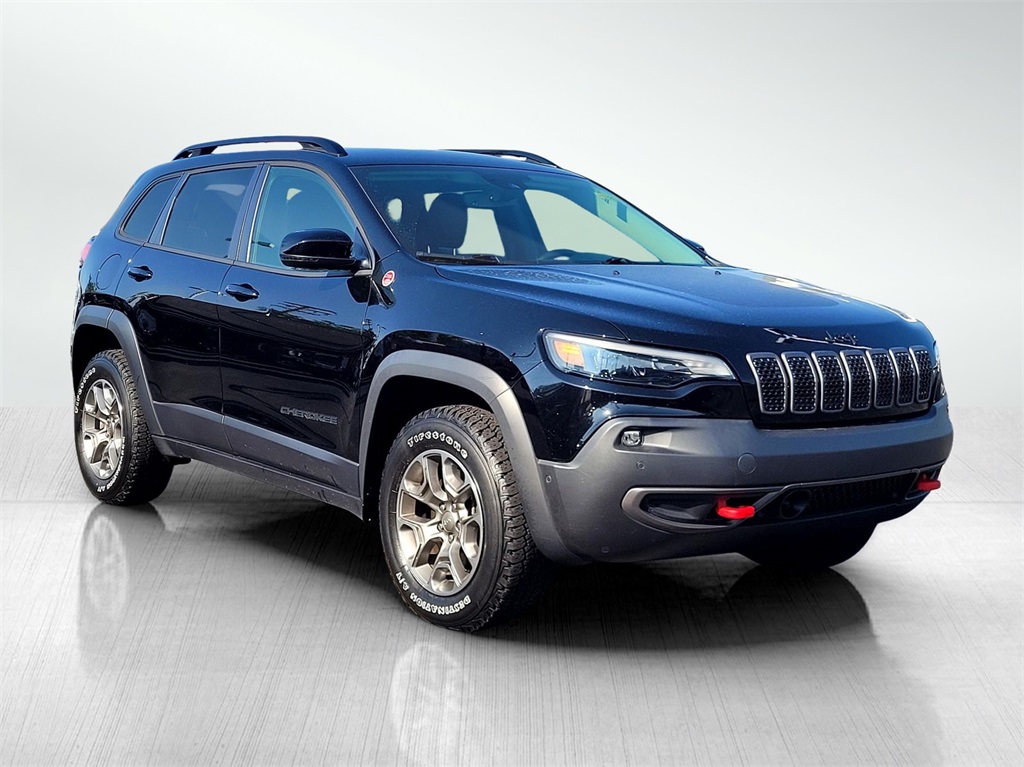 2023 Jeep Cherokee Trailhawk photo 3