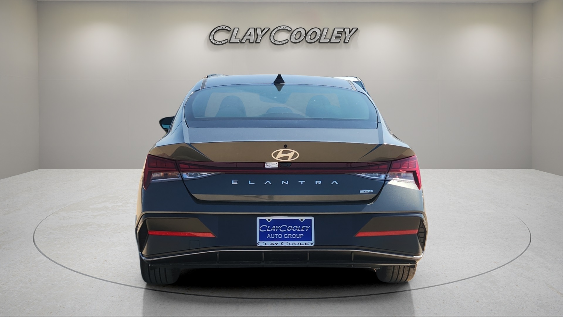 2025 Hyundai Elantra Hybrid Limited photo 3