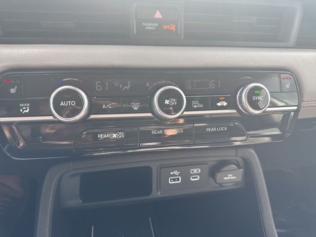 2025 Honda Pilot Touring photo 19