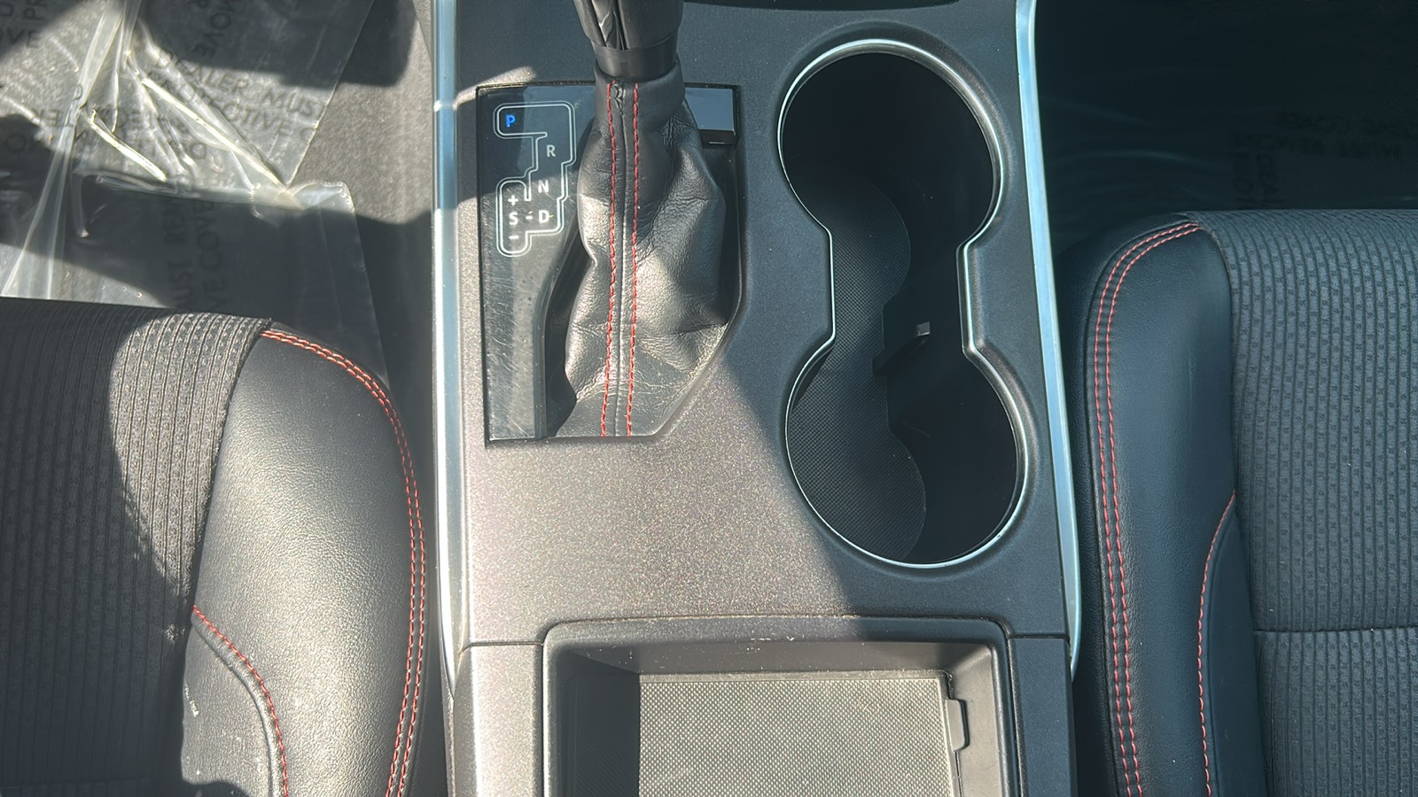 2016 Toyota Camry photo 22