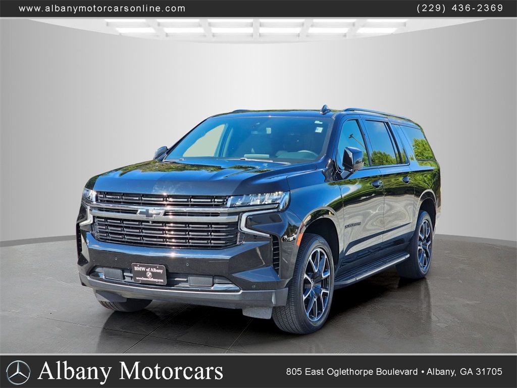 2022 Chevrolet Suburban RST's photo