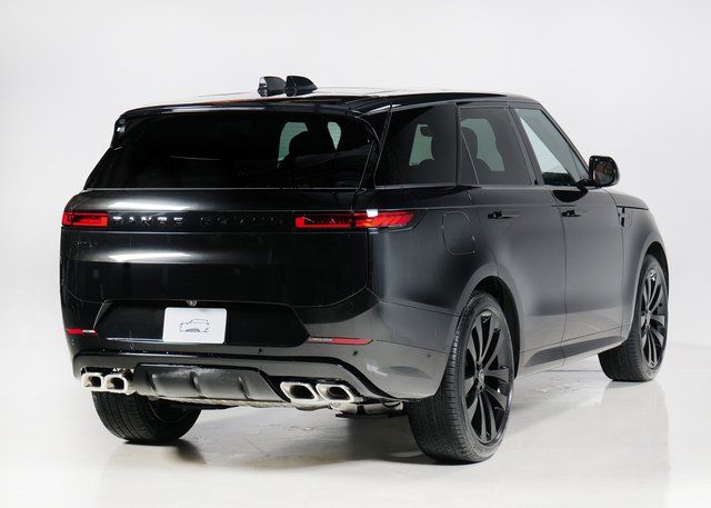 2025 Land Rover Range Rover Sport SE photo 2