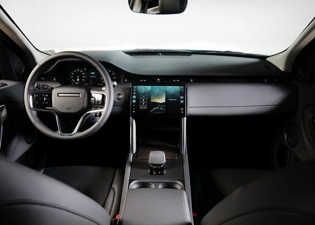 2025 Land Rover Discovery Sport S photo 4