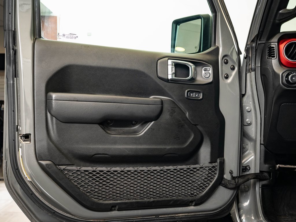2022 Jeep Wrangler Rubicon photo 21