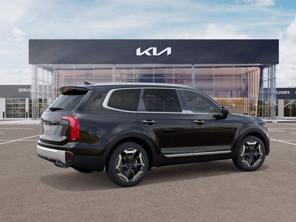 2025 Kia Telluride S photo 4