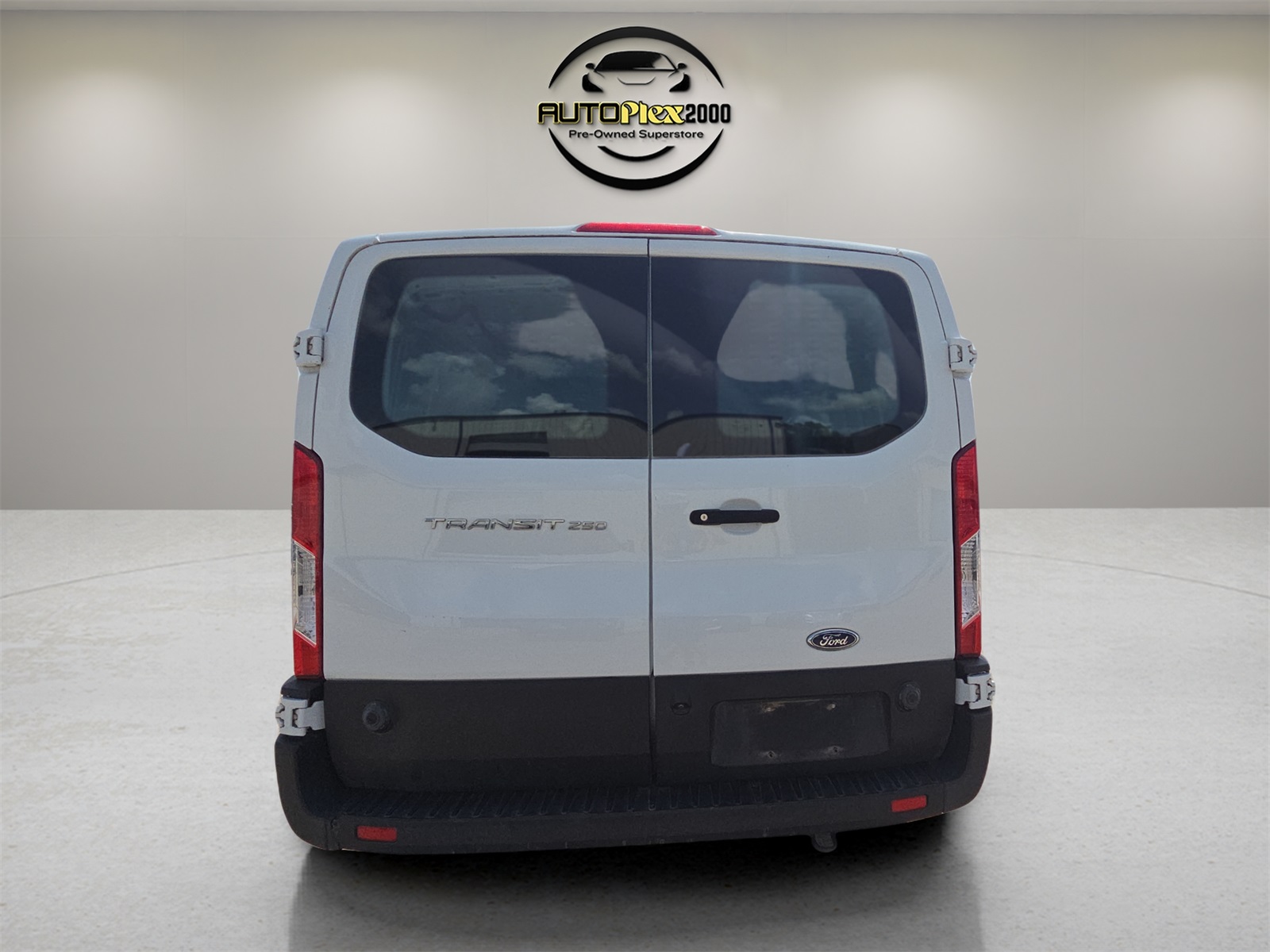 2020 Ford Transit photo 4