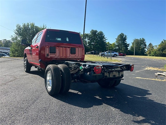 2026 Ram 3500 Tradesman photo 5