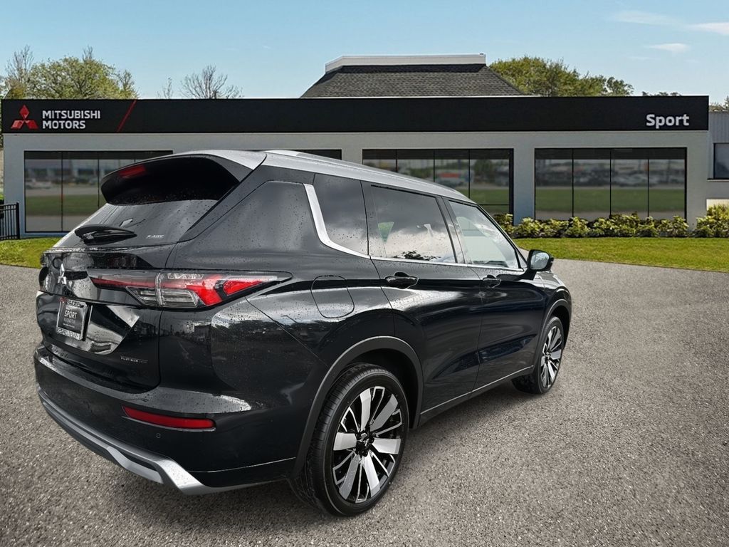 2025 Mitsubishi Outlander SEL GT photo 3