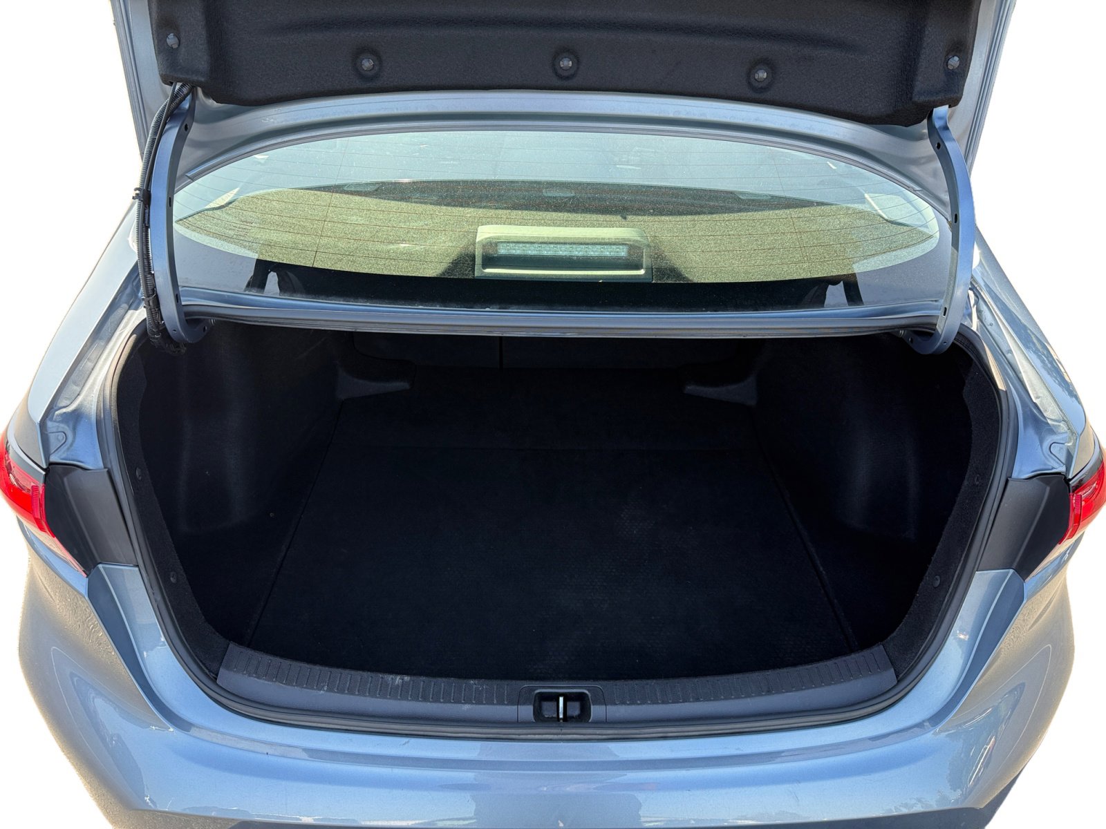 2022 Toyota Corolla LE photo 17