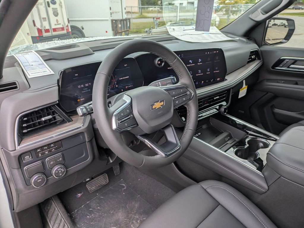 2026 Chevrolet Suburban LT photo 10