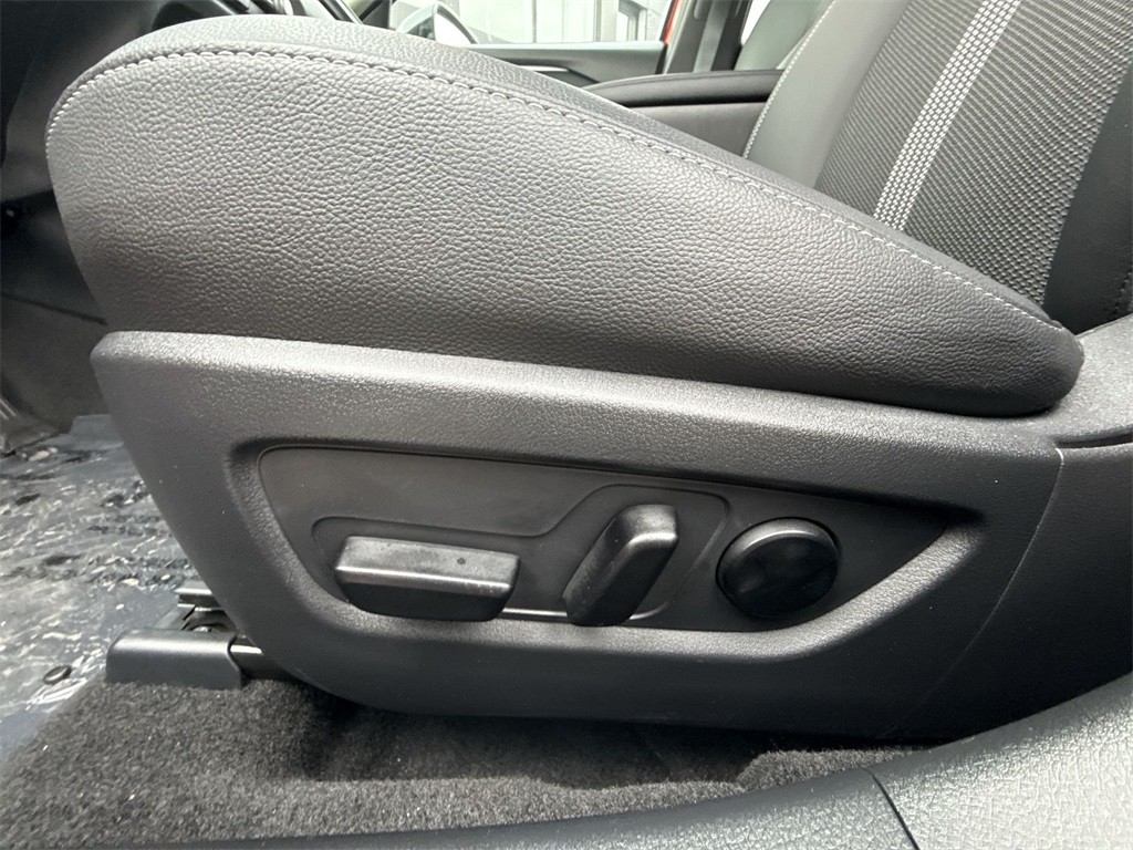 2025 MAZDA CX-50 - Image 11