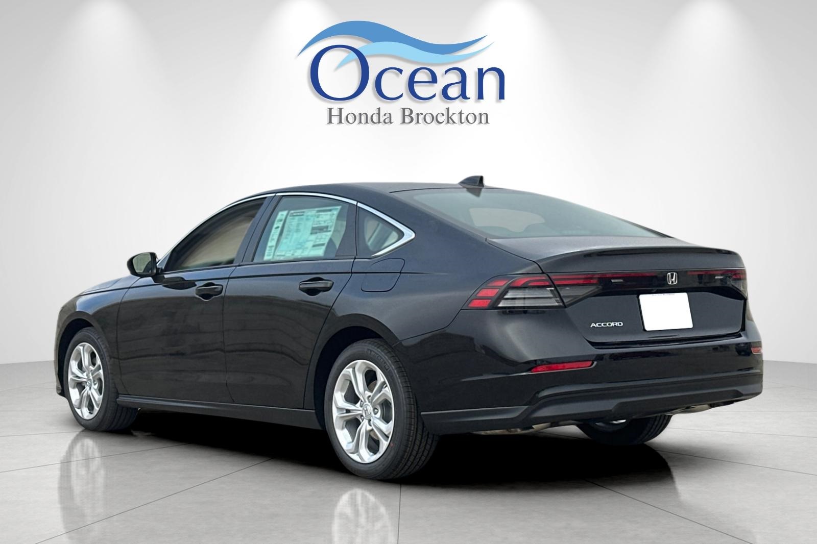 2025 Honda Accord LX photo 2