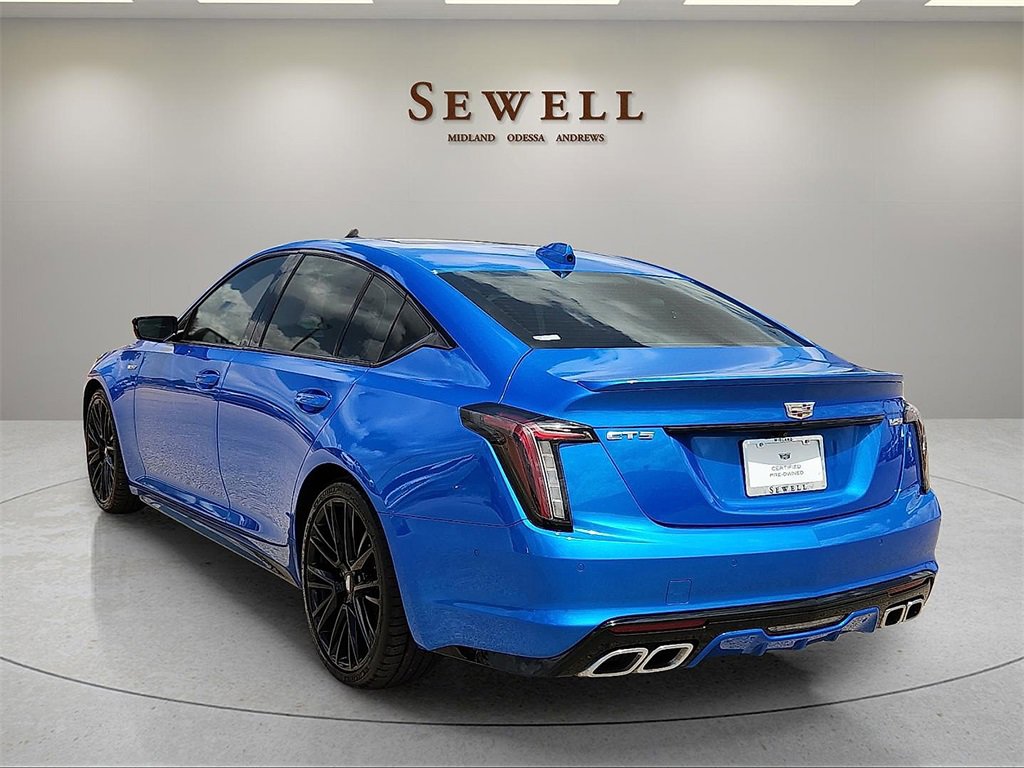 2024 Cadillac CT5 V photo 3