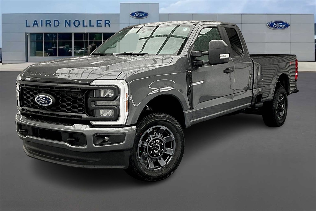 2026 Ford F-350 Super Duty XL's photo