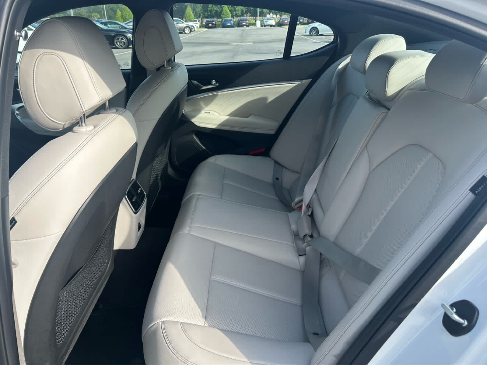 2025 Genesis G70 2.5T photo 12