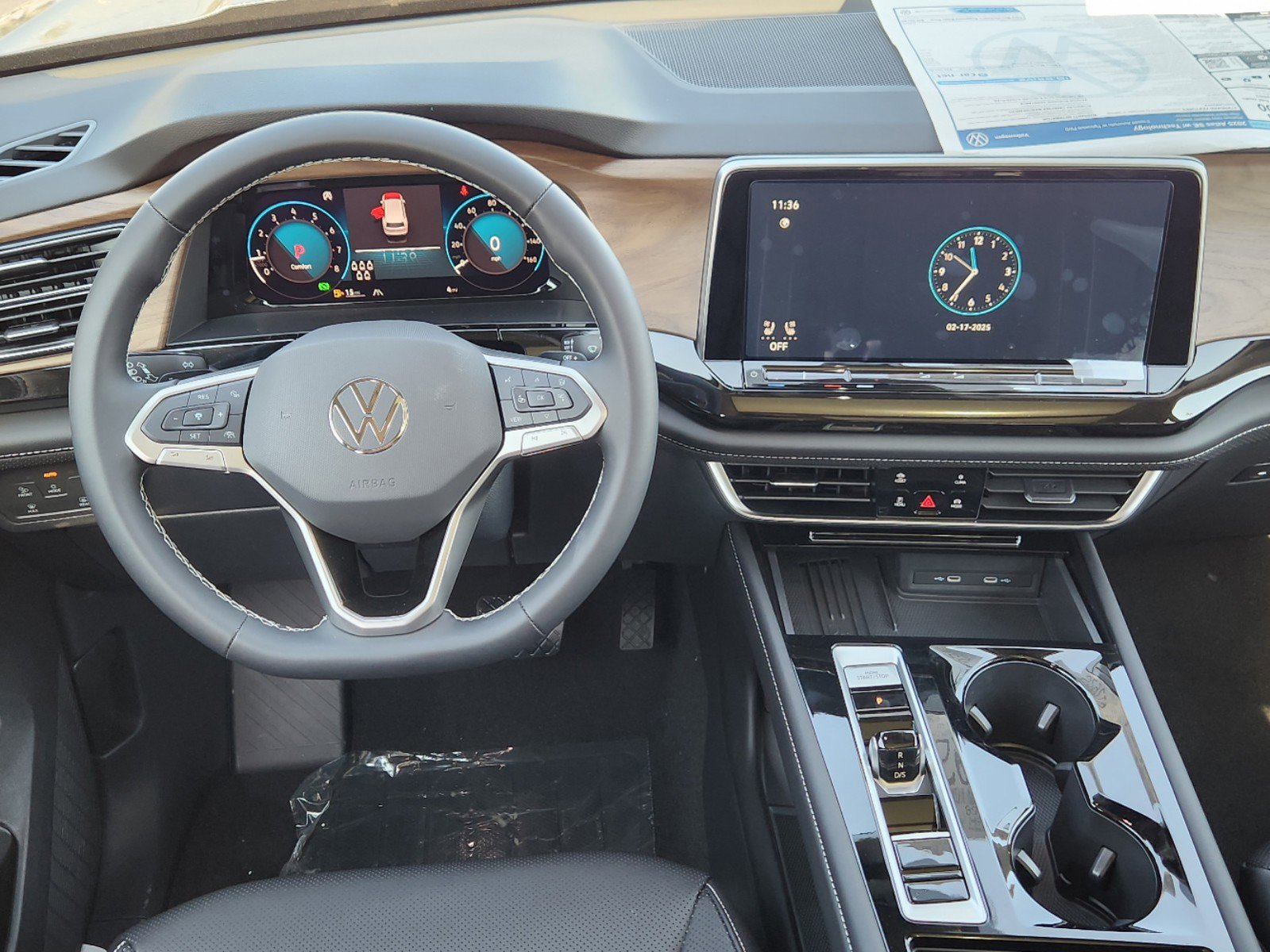 2025 Volkswagen Atlas SE Technology photo 16