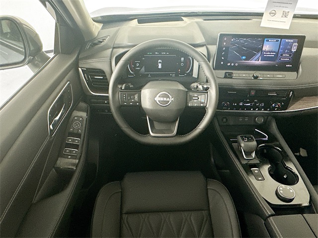 2026 Nissan Rogue Platinum photo 16