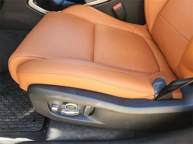 2026 Jaguar F-PACE P250 R-Dynamic S photo 15