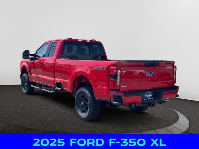 2025 Ford F-350 photo 3