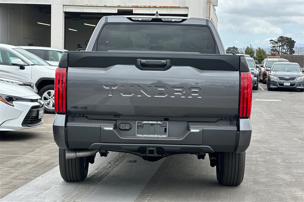 2025 Toyota Tundra SR5 CrewMax photo 6