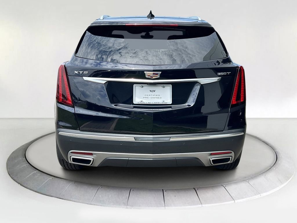2022 Cadillac XT5 Premium Luxury photo 2
