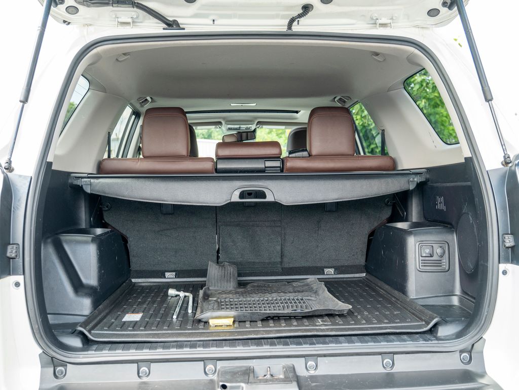 2022 Toyota 4Runner Limited photo 34