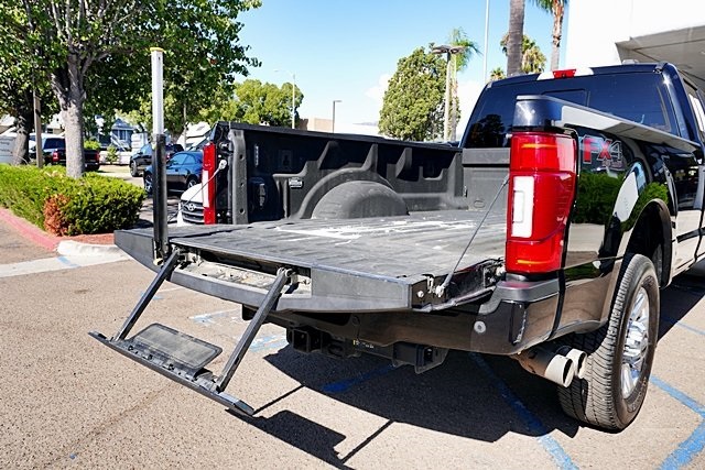 Used 2021 Black Ford Platinum image 14