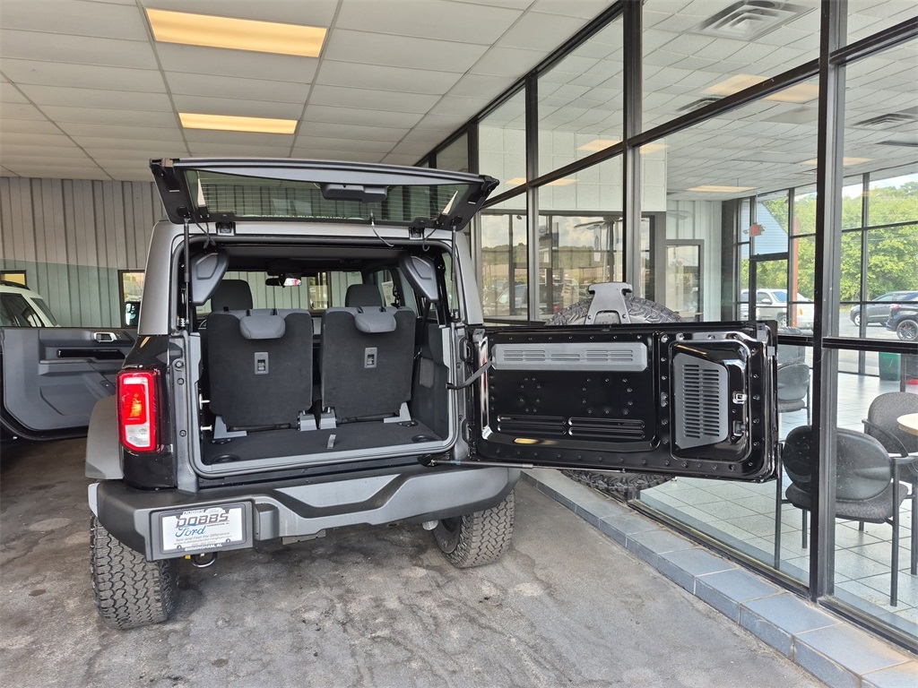 2025 Ford Bronco Base photo 12