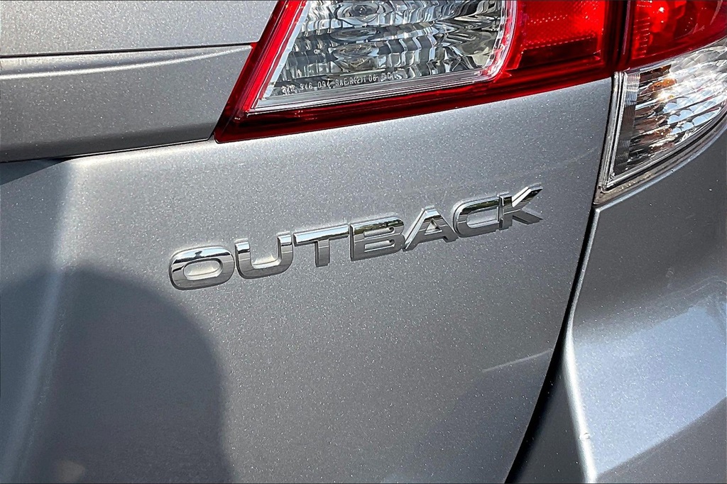 2011 Subaru Outback 2.5i photo 29