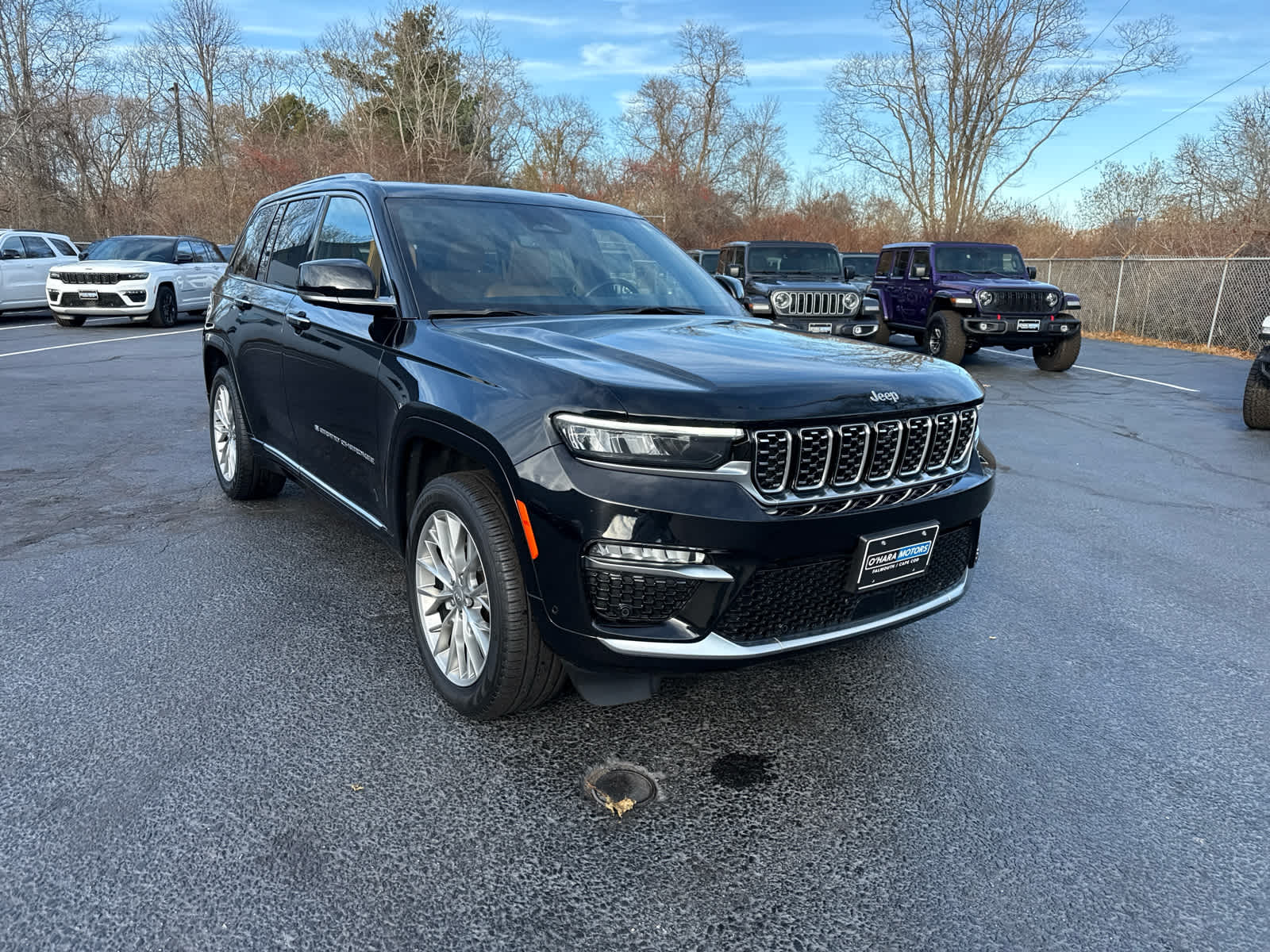 2023 Jeep Grand Cherokee Summit's photo
