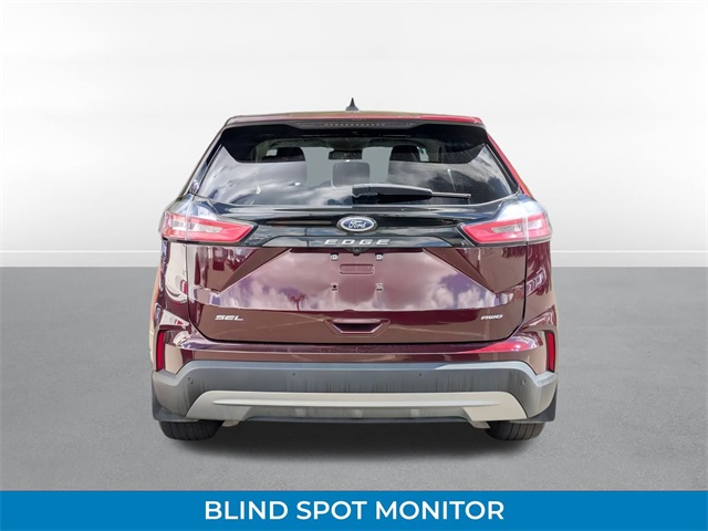 2022 Ford Edge SEL photo 4