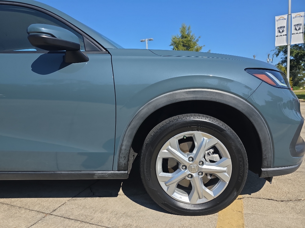2023 Honda HR-V LX photo 12