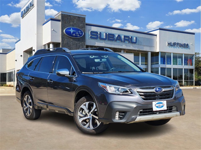 2022 Subaru Outback Touring's photo