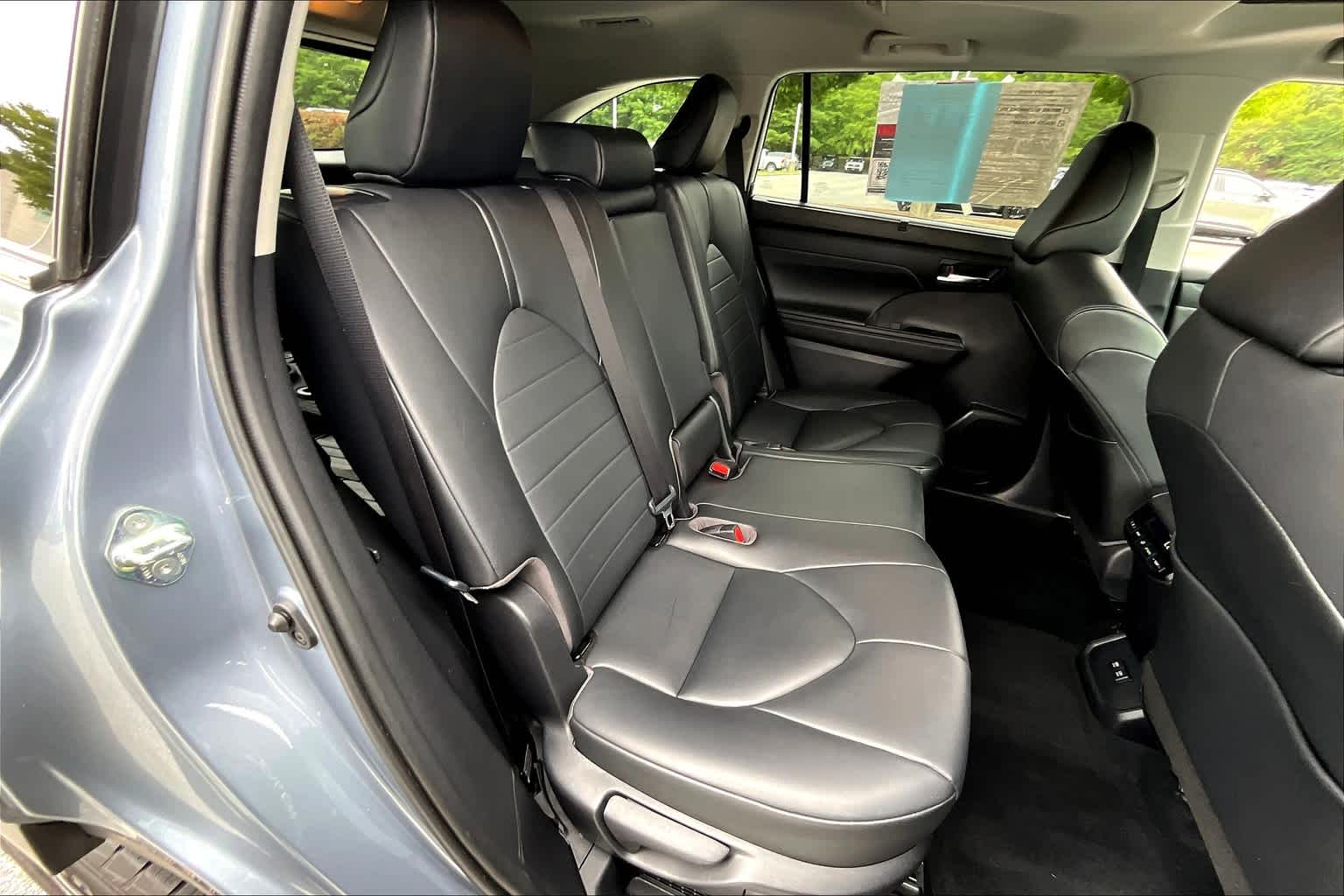 2020 Toyota Highlander Hybrid XLE photo 20