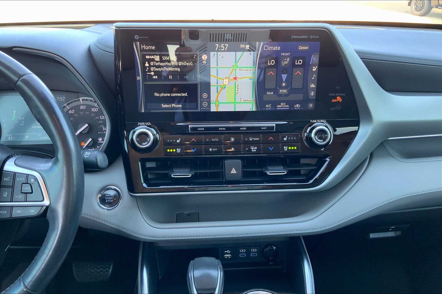2022 Toyota Highlander Platinum photo 5