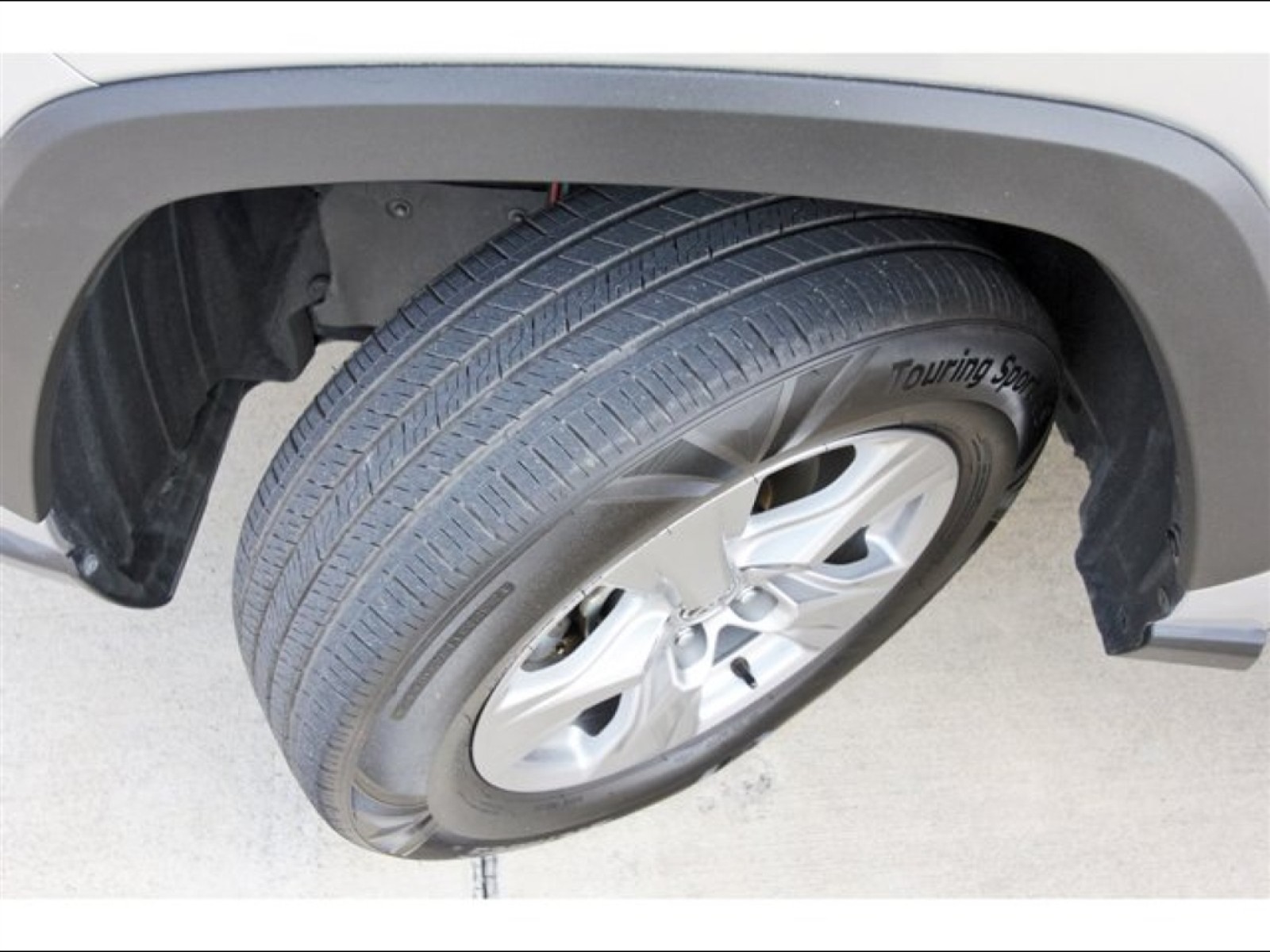 2024 Toyota RAV4 XLE Silver at Robbins Nissan