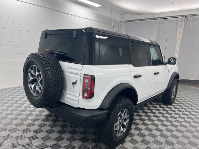 2024 Ford Bronco Badlands photo 5