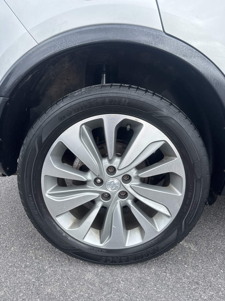 2018 Buick Encore Preferred photo 4