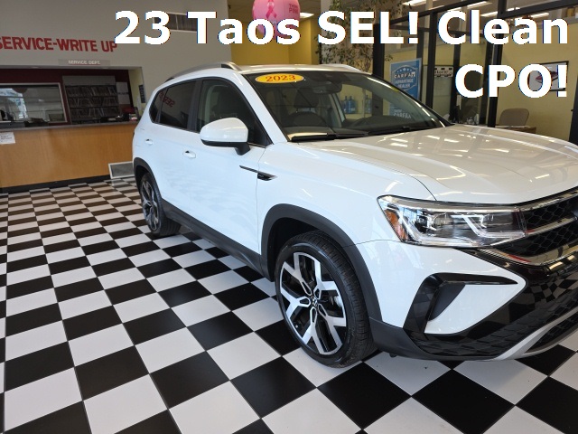 2023 Volkswagen Taos SEL photo 2