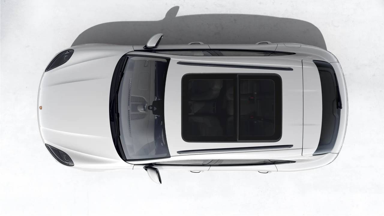 2026 Porsche Macan T photo 6
