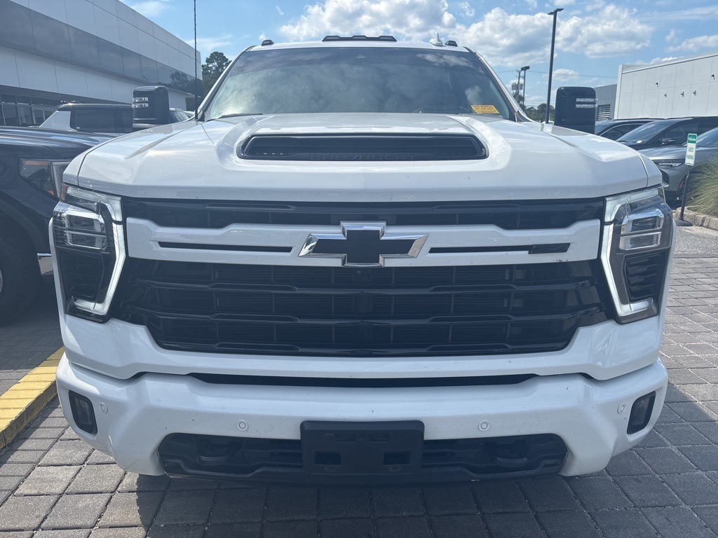 2024 Chevrolet Silverado 2500HD LTZ photo 10
