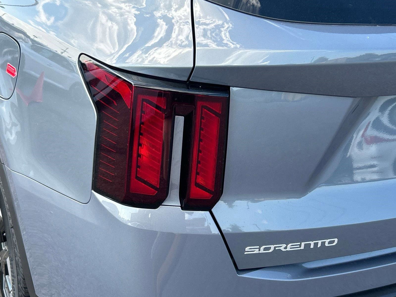 2025 Kia Sorento S photo 9