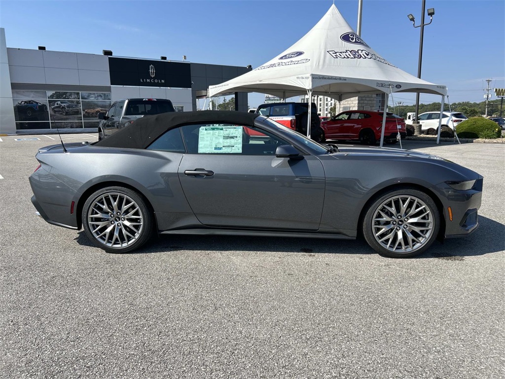 2025 Ford Mustang EcoBoost Premium Convertible photo 3