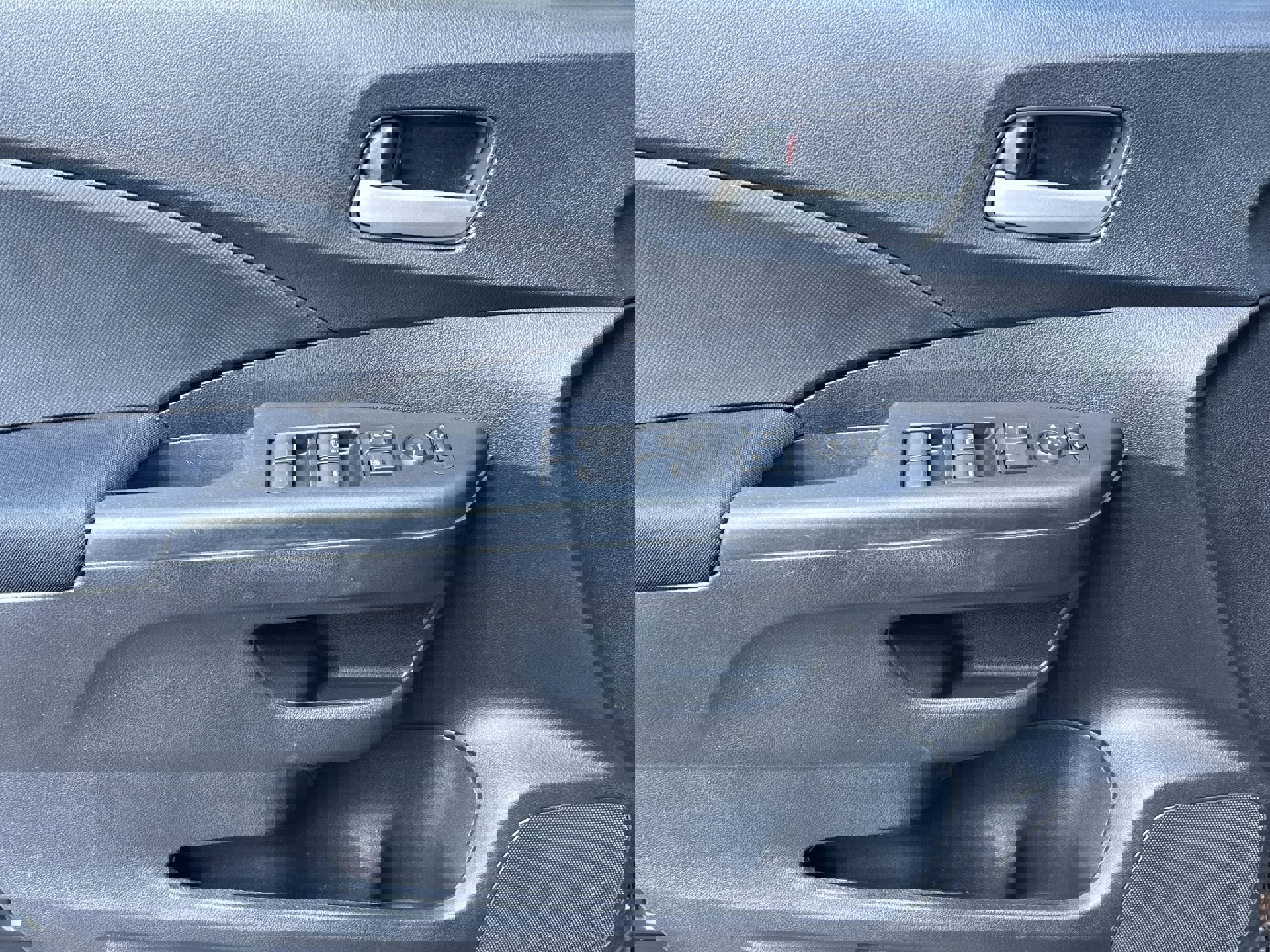 2015 Honda CR-V LX photo 11