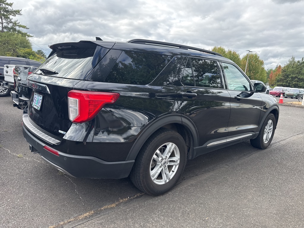 2020 Ford Explorer XLT photo 3
