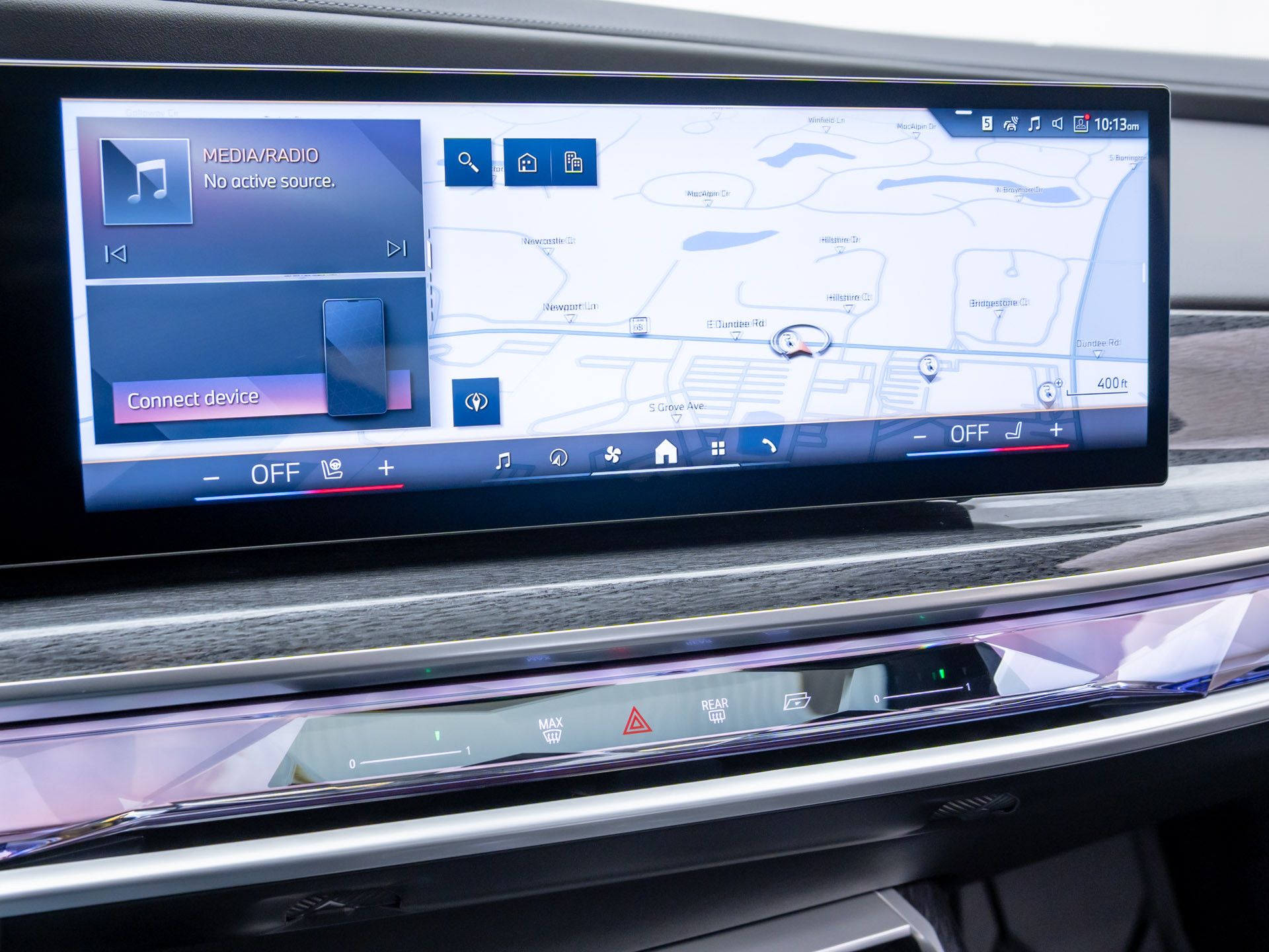 New 2025 Brooklyn Grey Metallic BMW 750e xDrive image 25