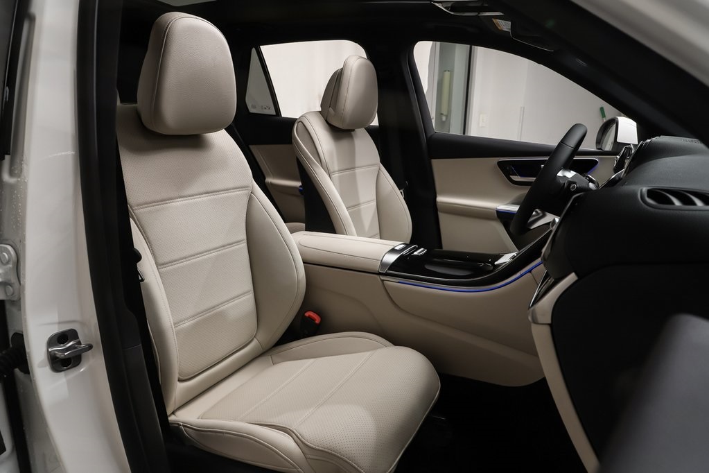 2025 Mercedes Benz GLC 300 4MATIC photo 10
