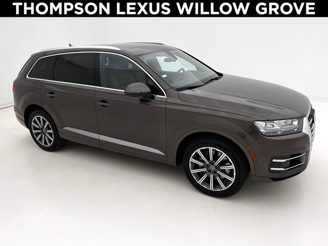 2018 Audi Q7 Premium Plus's photo
