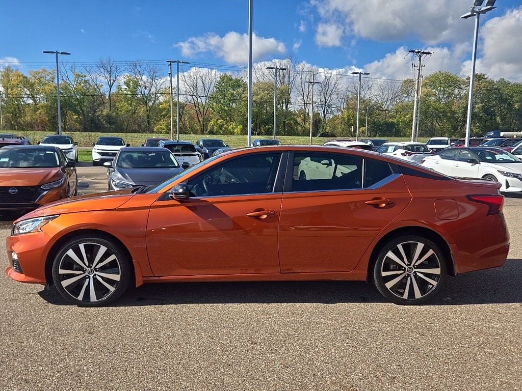 2020 Nissan Altima 2.5 SR photo 4
